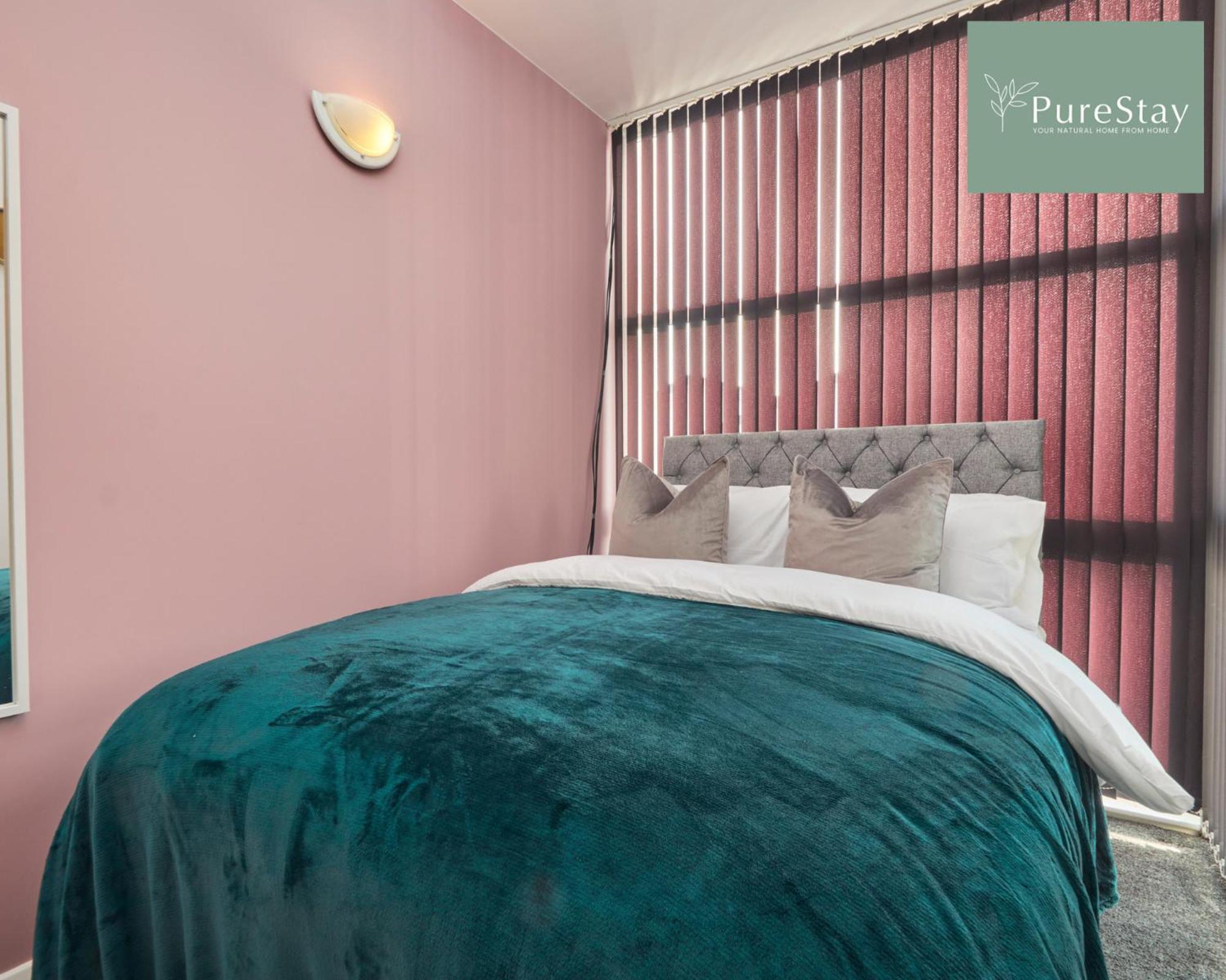 Superb House Manchester Near Etihad With Free Parking Sleeps 8 المظهر الخارجي الصورة
