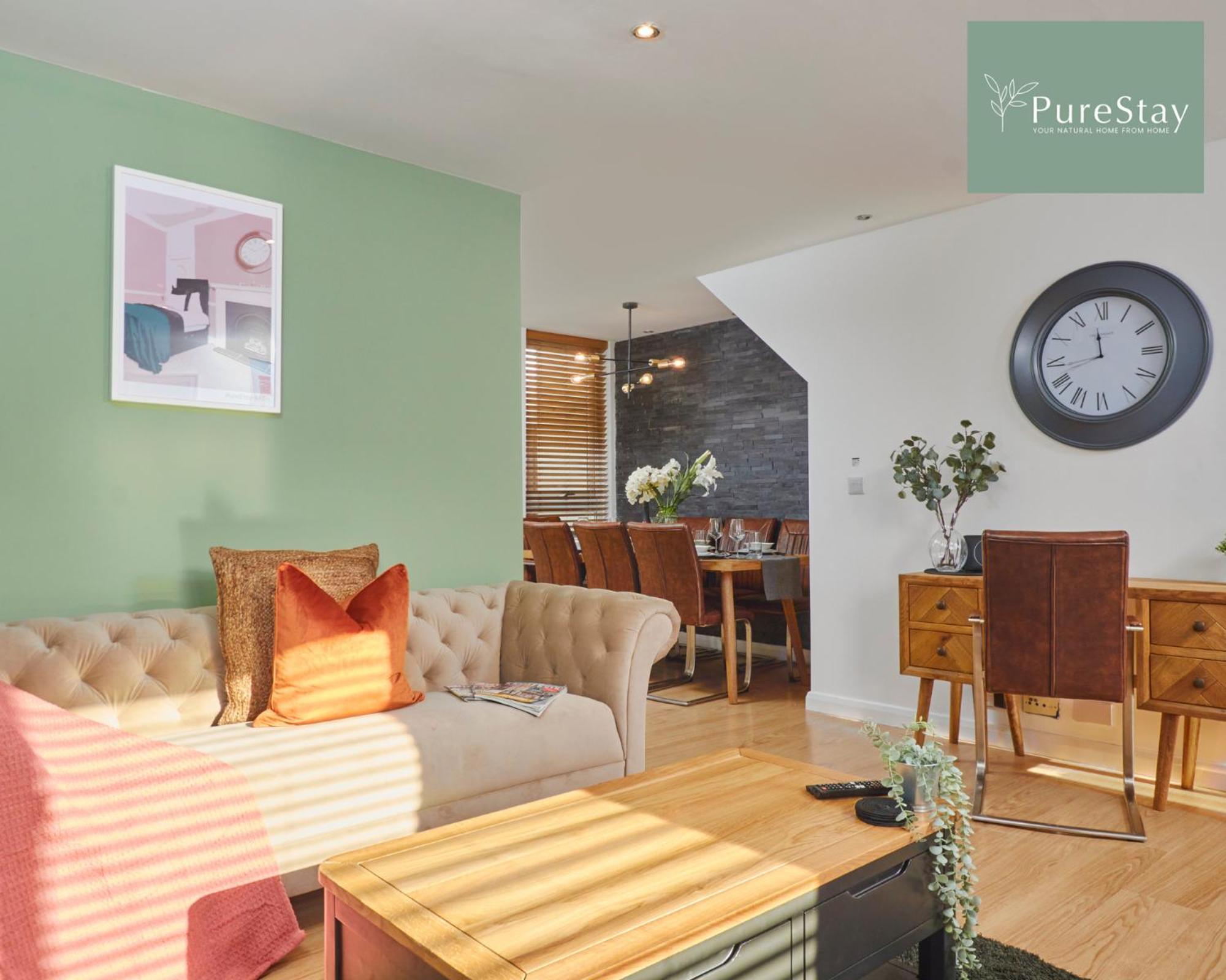 Superb House Manchester Near Etihad With Free Parking Sleeps 8 المظهر الخارجي الصورة