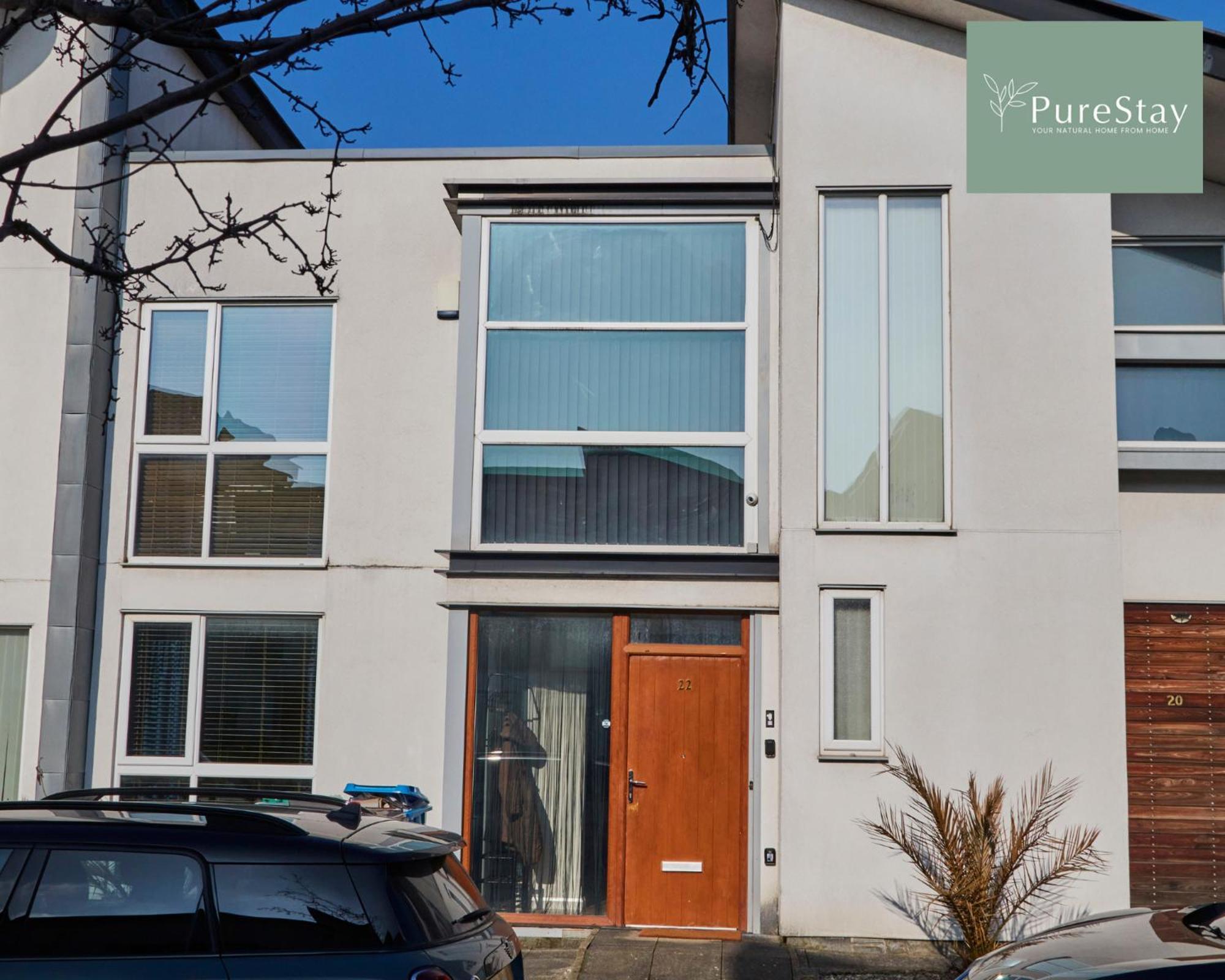 Superb House Manchester Near Etihad With Free Parking Sleeps 8 المظهر الخارجي الصورة
