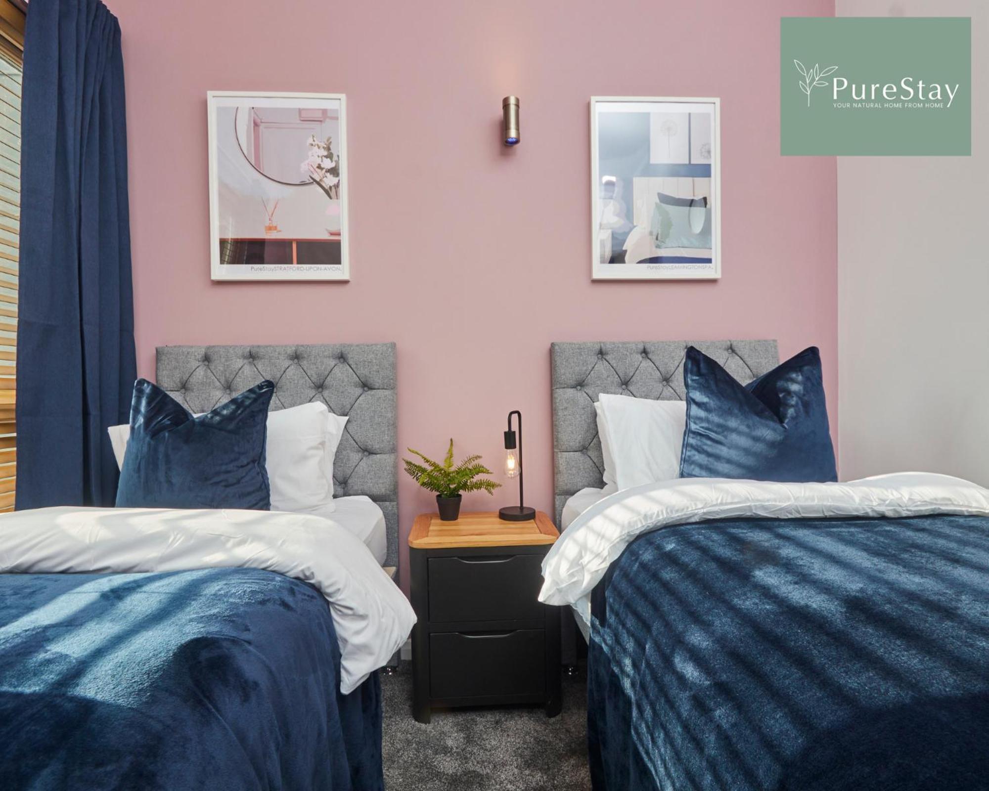 Superb House Manchester Near Etihad With Free Parking Sleeps 8 المظهر الخارجي الصورة