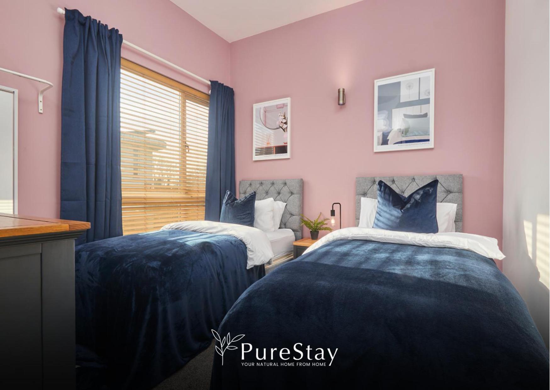 Superb House Manchester Near Etihad With Free Parking Sleeps 8 المظهر الخارجي الصورة